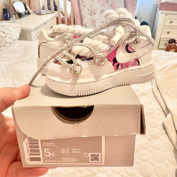 Nike Force Minnie Mouse